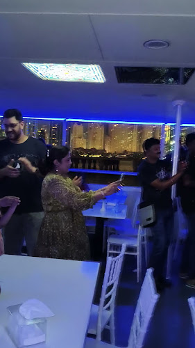 Opinii despre Unique Catamaran Marina Cruise în Dubai - Hospitality and gastronomy