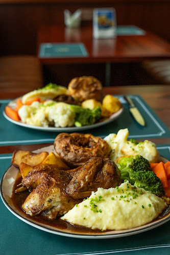 Crown & Lion The English Pub