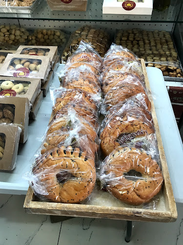 89JW+PJ8 - Al Wahda St - Bu Shaghara - Hay Al Qasimiah - Sharjah