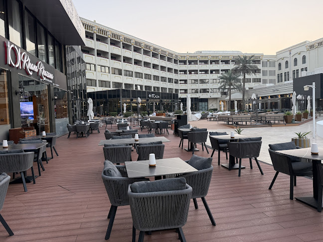 Comentarii opinii despre Khana Khazana Pub and Lounge Restaurant