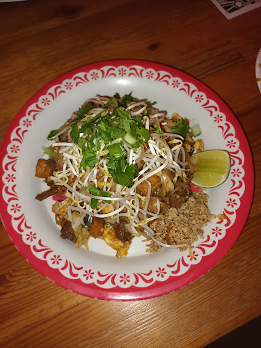 Opinii despre Cafe Isan (JLT) - Authentic Thai Street Food Restaurant & Bar în Dubai - Hospitality and gastronomy