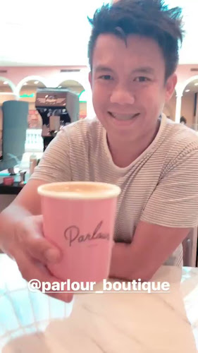 Comentarii opinii despre Parlour Boutique