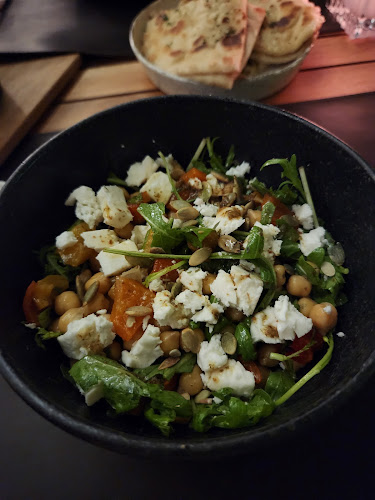 CF2X+HM - Rabdan - RB6 - Abu Dhabi