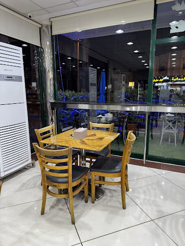 Comentarii opinii despre Al Comodor Falafil Restaurant