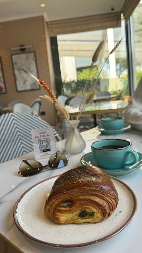 Villa 10, Plaza 30, Skh Fatima bint Mubarak St Former - Delma St - Abu Dhabi