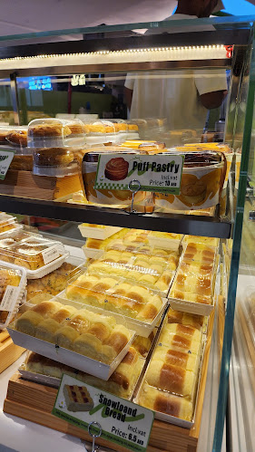 Al Ghurair Centre Shopping Mall - 2nd floor - Al Rigga Rd - next to food court - Deira - Dubai