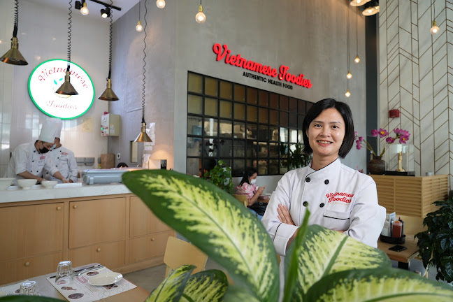 Vietnamese Foodies Downtown - Hospitality and gastronomy