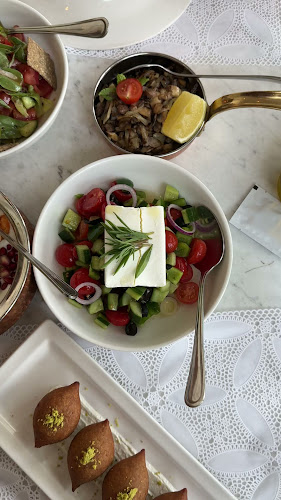 Shopping Mall, Souk Al Bahar - Level 2 - Downtown Dubai - Dubai