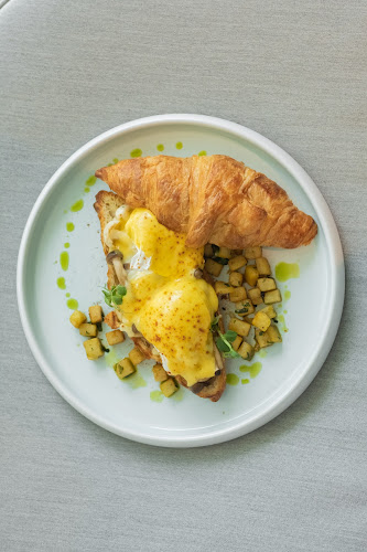 Opinii despre Cappucci Restaurant & Cafe în Abu Dhabi - Hospitality and gastronomy