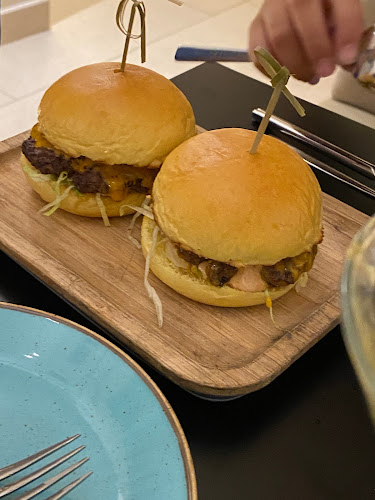 Mara Lounge Restaurant - Hospitality and gastronomy