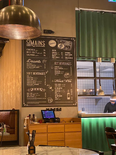 Opinii despre Swiss Butter - Novotel Al Bustan în Abu Dhabi - Hospitality and gastronomy