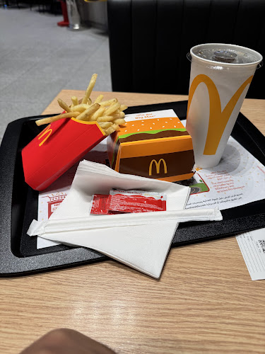 Opinii despre McDonald's în Fujairah - Hospitality and gastronomy