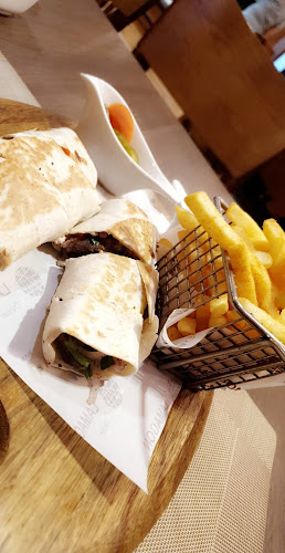 Comentarii opinii despre Lamagon Restaurant and Sweets