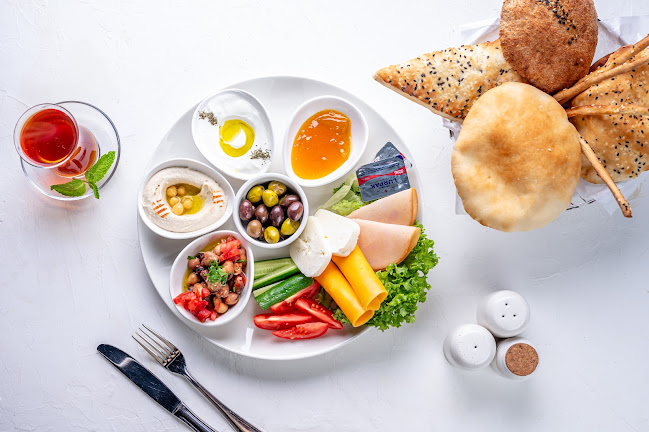 Opinii despre Chaplin restaurant & cafe în Dubai - Hospitality and gastronomy