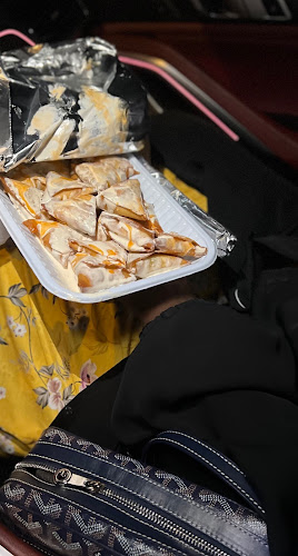 Comentarii opinii despre كافتيريا صدف - سمبوسة فرع عجمان