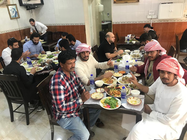 Al-Yolla Street - المنهل Al Manhal - اليُولَة - Abu Dhabi