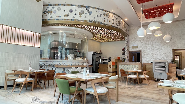 Sheikh Mohammed bin Rashid Blvd - Downtown Dubai - Dubai