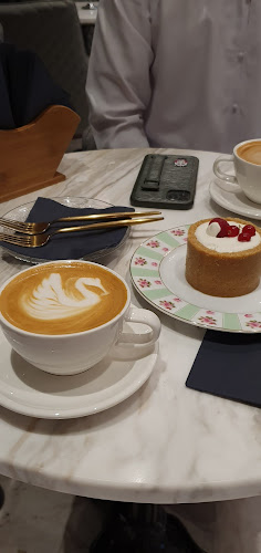 Al Nahyan - E19 02 - Abu Dhabi