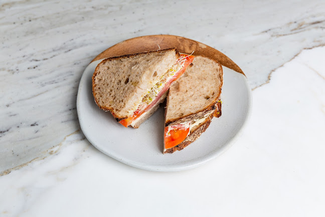 100 Cafe - Hospitality and gastronomy