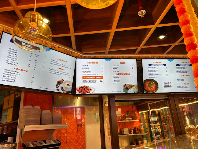 Dubai International Airport, DXB Terminal 3 Metro Station, Food Village - near Gate C12 and C13 - Dubai Int'l Airport - Dubai