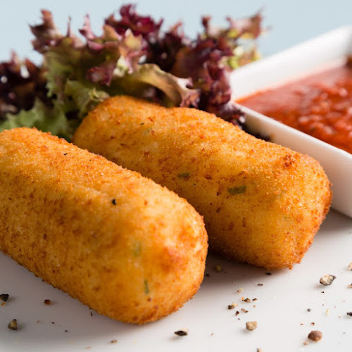 6P4M+JGW - Khaled Bin Sultan St, ADNOC S/S 852, Al Manaseer Area, Al Ain - Khalid Bin Sultan St - Abu Dhabi