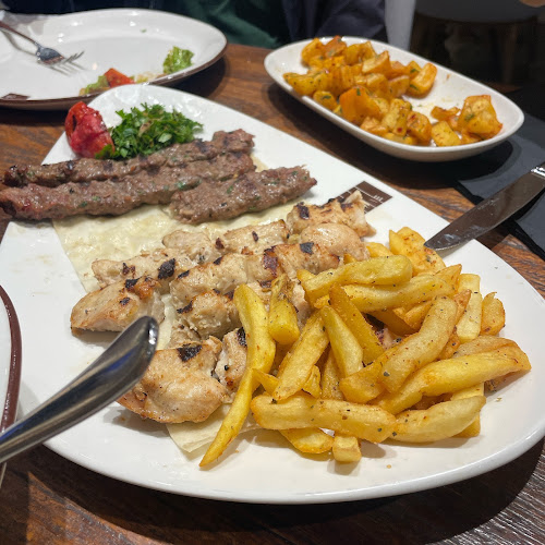 Siraj Restaurant مطعم سراج