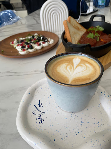 ليون كافيه LYON CAFE