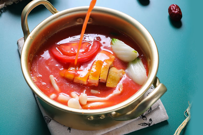 Shop No. 8 - Al Jazeera Al Hamra-Qaryat Al Hamra - Ras Al Khaimah