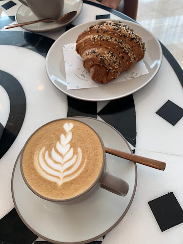 Risen Café and Artisanal Bakery, Dubai Marina