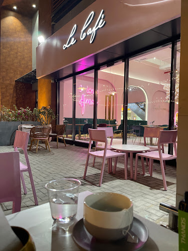 Le Cafe