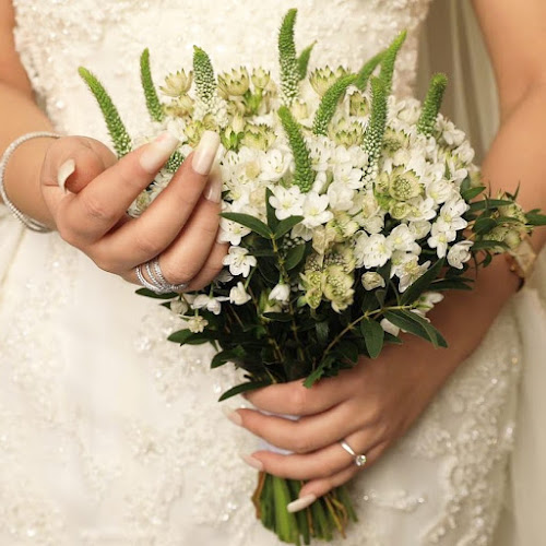 Dadna Flowers & Chocolate - Hospitality and gastronomy