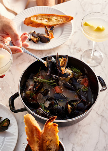 Nola Eatery & Social House - Hospitality and gastronomy