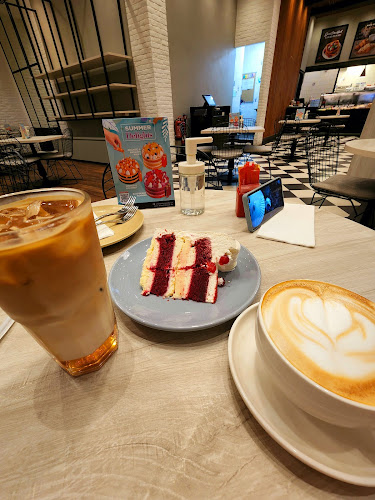 Bloomsbury's Boutique Cafe & Artisan Bakery - Hospitality and gastronomy