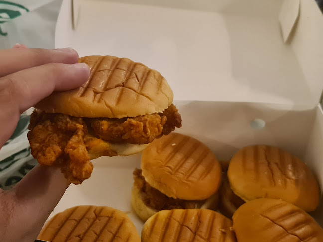 محارة البحر كفيتيريا Seashell Cafeteria‎