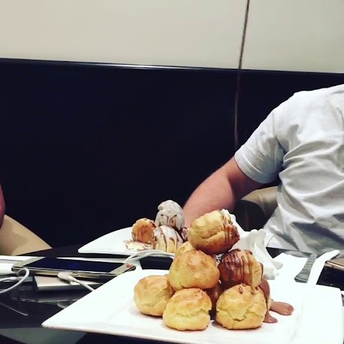 Comentarii opinii despre The Choco Monarch