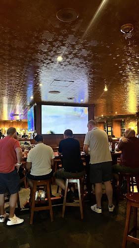 Opinii despre The Red Crown în Dubai - Hospitality and gastronomy