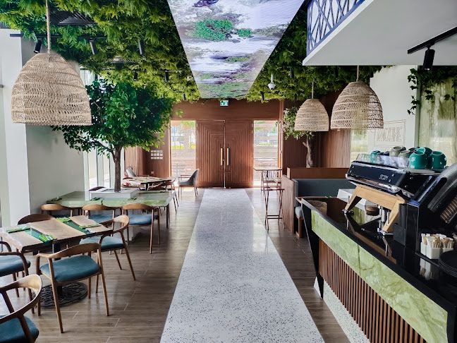 Amazone Restaurant & Cafe MBR District 1 Meydan