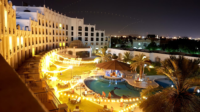 Opinii despre Aquarius Pool Bar în Abu Dhabi - Hospitality and gastronomy