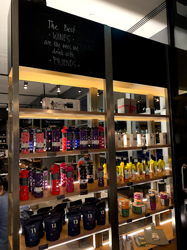 Comentarii opinii despre jones the grocer Dusit Thani Hotel