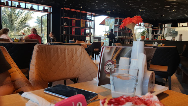 villa - 284 Jumeira St - Jumeirah - Dubai - Jumeirah 2 - Dubai