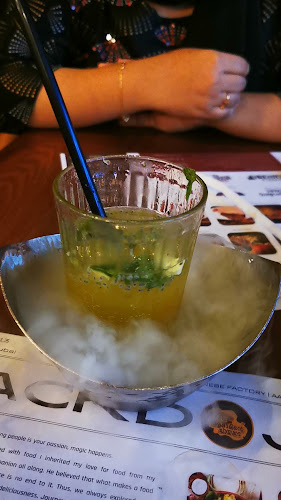 Opinii despre Adaminde Chayakada Al Qusais- Restaurant în Dubai - Hospitality and gastronomy