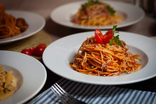 La Deliziosa Pizzeria Restaurant Al Danah