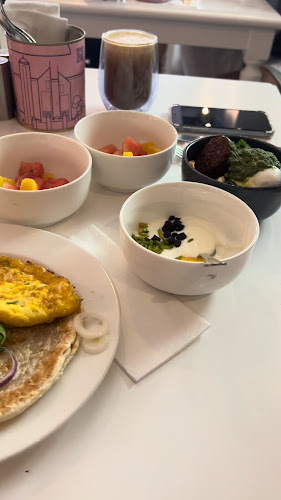 Opinii despre Circle Cafe (Bay Square) în Dubai - Hospitality and gastronomy