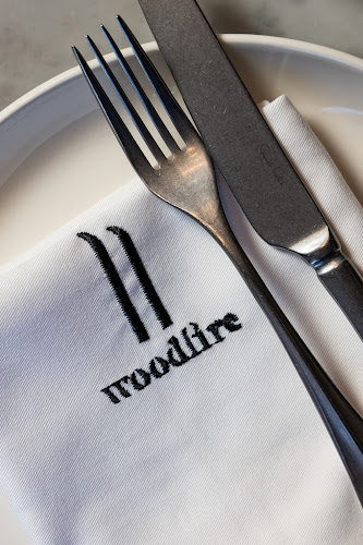 Comentarii opinii despre 11 Woodfire