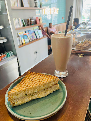 Simple Things Cafe - Dubai