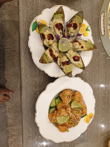 J78H+6GV - Corniche Street 101 - Jazerat Alhisn - Sharjah