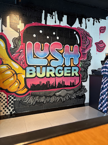 Lush Burger - Hospitality and gastronomy