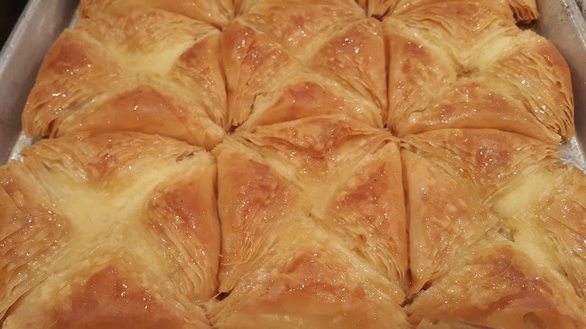 Opinii despre Lamagon Restaurant and Sweets în Dubai - Hospitality and gastronomy