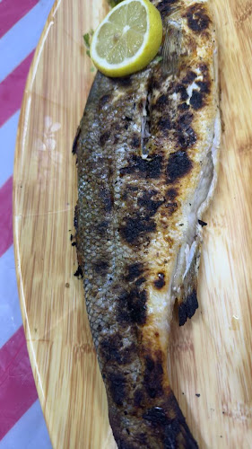 Opinii despre Al Zebidi Fish Cooking în Sharjah - Hospitality and gastronomy