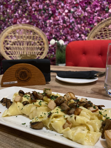 Lounge Cafe Italiano - Dubai